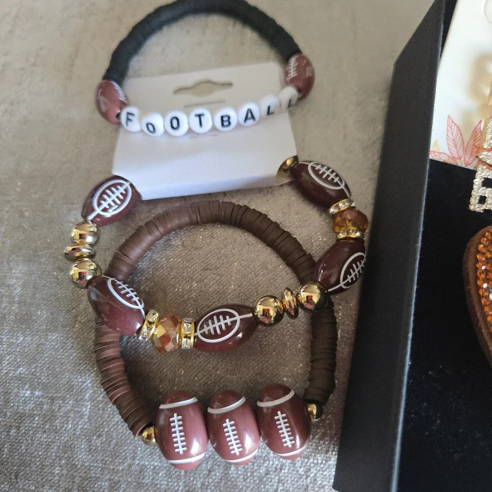 🏈5pc Football Bling🏈 Bag Charm/Keychain, Earrings and (3)Bracelet Set🏈